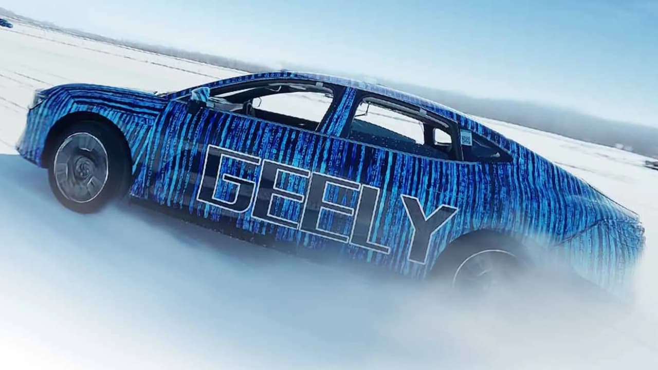 Geely Tests World's First AI Autonomous Drifting Car