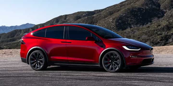 Tesla-model-x-side-angle