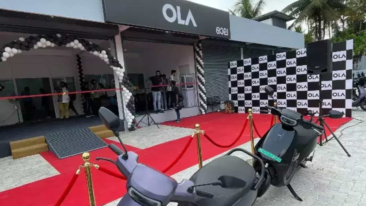 ola-electric-launches-500th-service-center