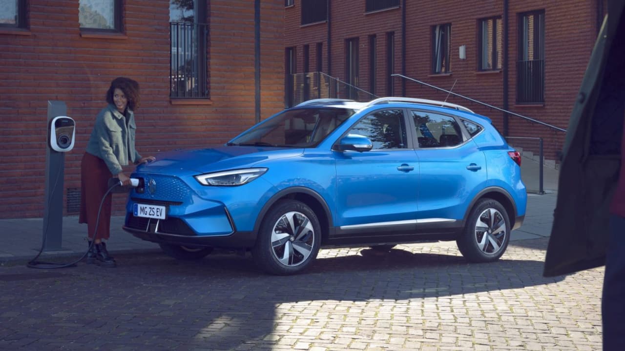 new-mg-zs-ev-with-more-features-tech-and-competitive-pricing