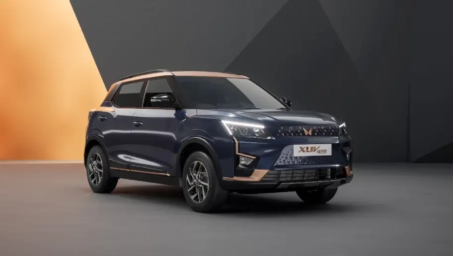 2024-mahindra-xuv400-ev-front-side-angle

This is the Battery Replacement Cost for the 2024 Mahindra XUV400 EV 